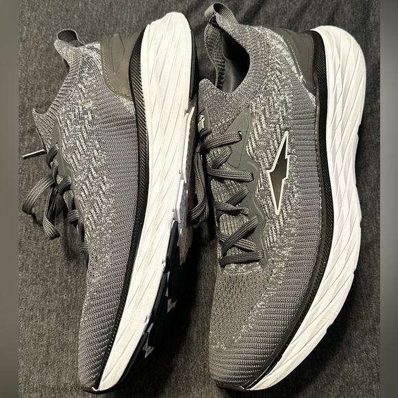 Men’s Avia Slip On w Laces Knit Athletic Sneakers, Gray w Black & White, Sz 11.5 - Picture 2 of 8